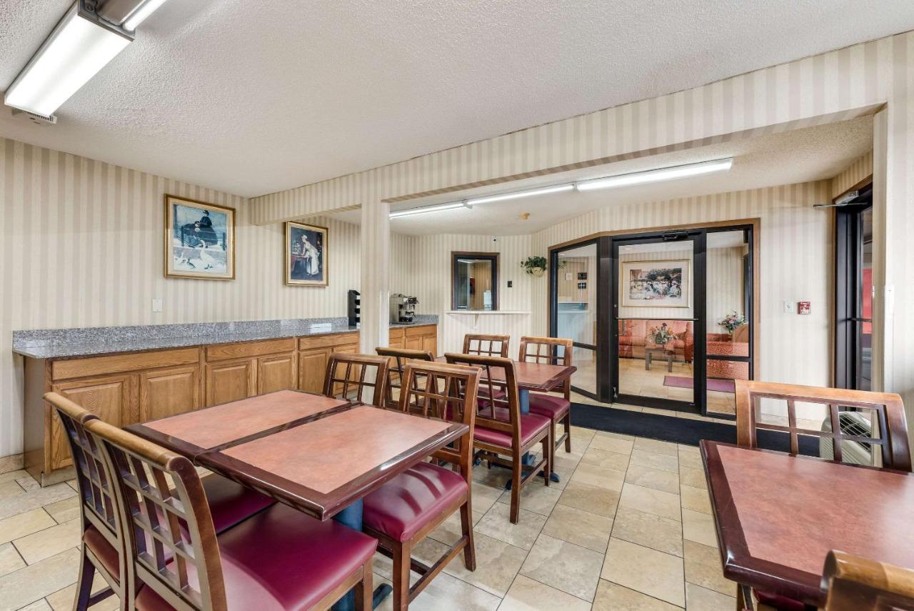 Rodeway Inn Columbus Eksteriør bilde