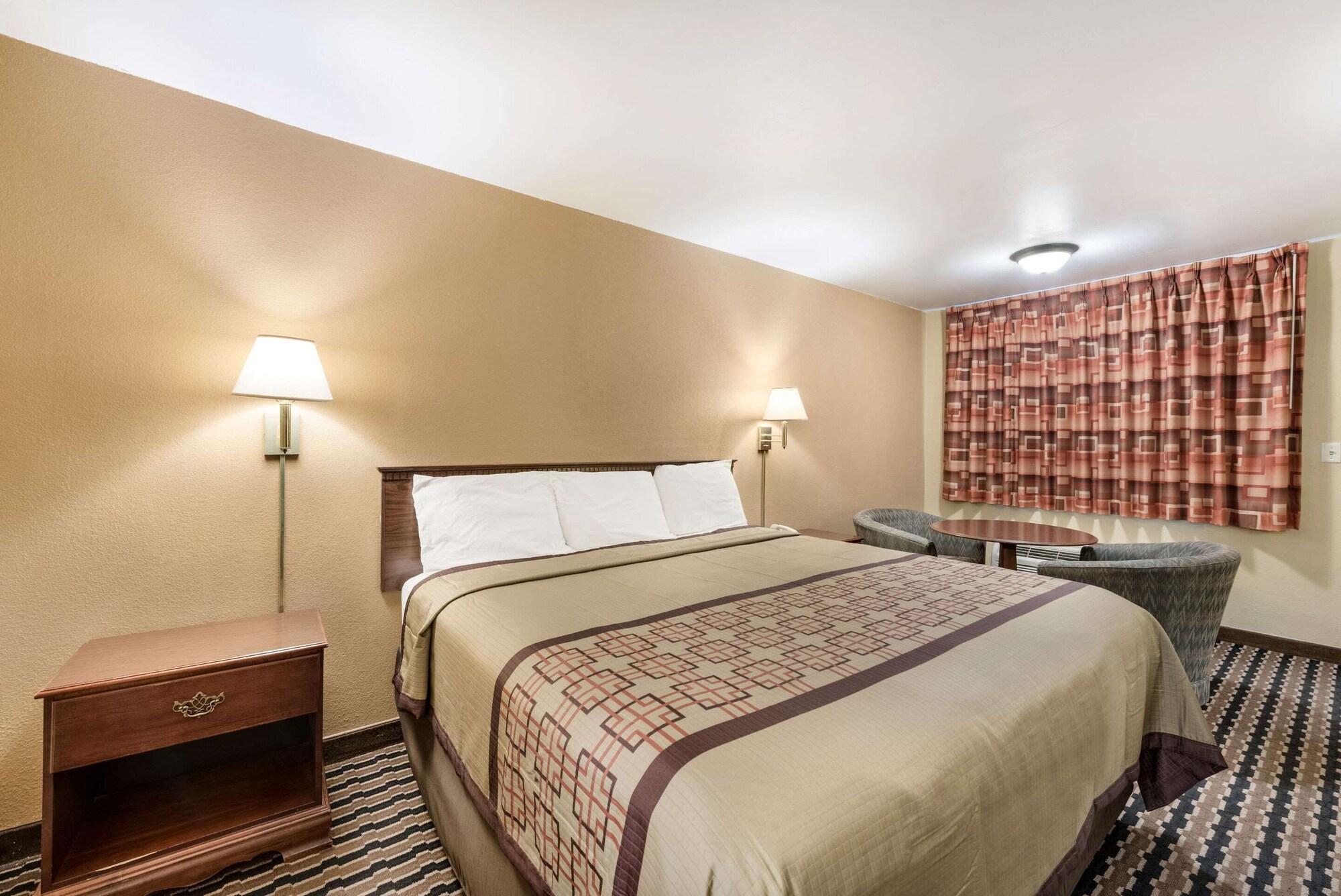 Rodeway Inn Columbus Eksteriør bilde