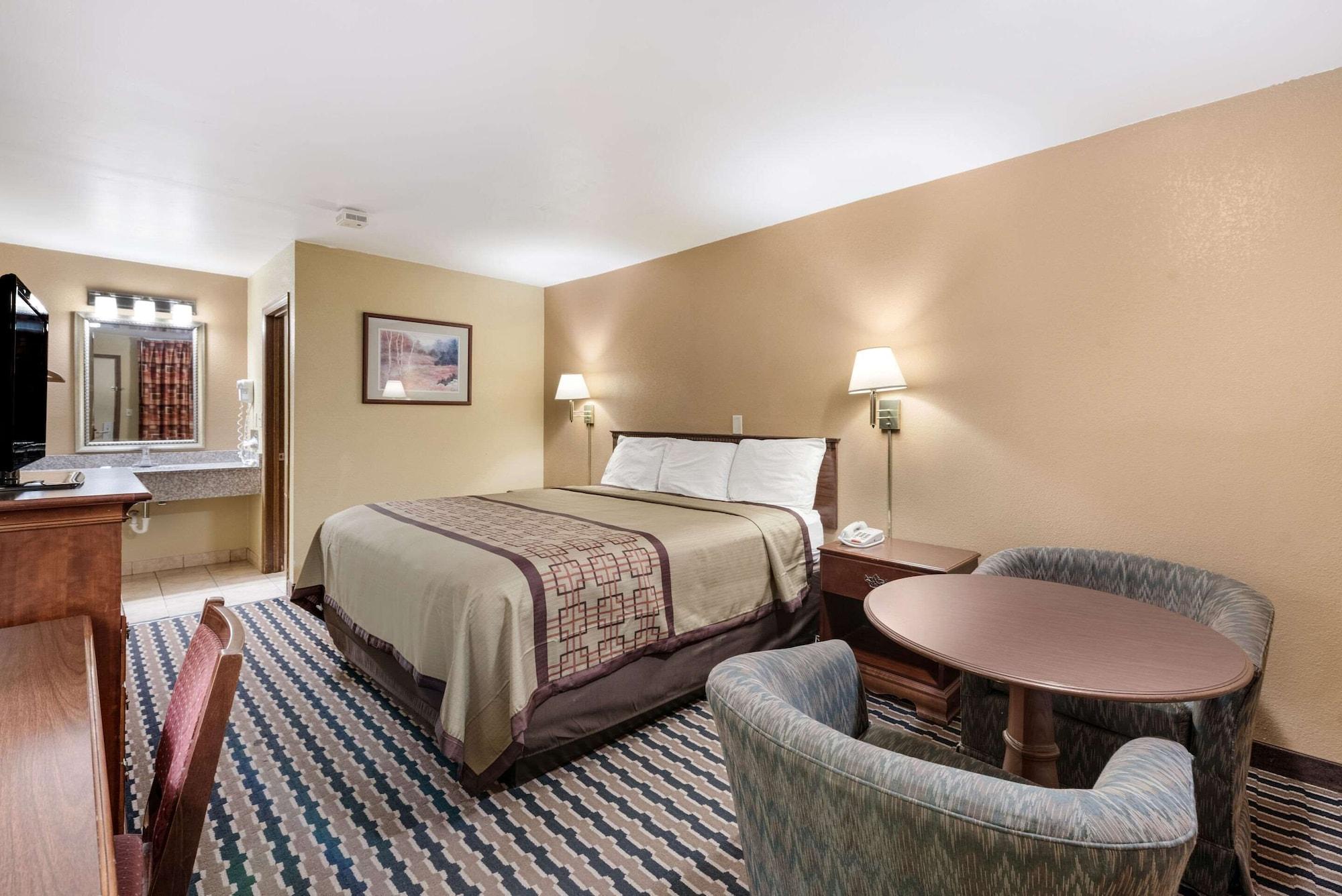 Rodeway Inn Columbus Eksteriør bilde
